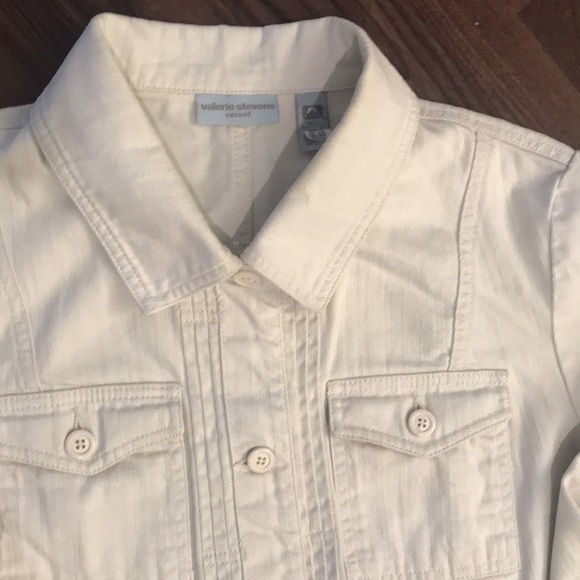 Valerie Stevens - Women’s Casual Jean Jacket - Beige - Never Worn - Large - $28 - Picture 2 of 10